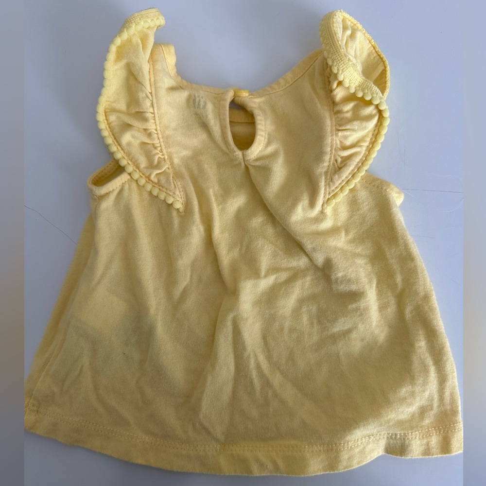 Baby gap yellow top 3-6 months - Picture 2 of 2